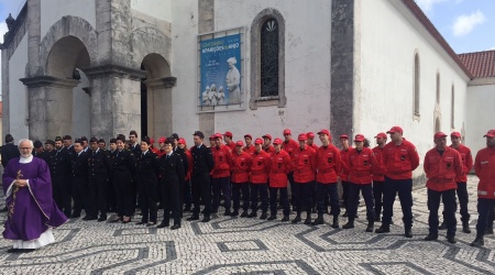 Bombeiros de Ftima com participao especial na Missa da Parquia