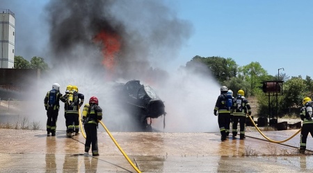 Treino prtico de fogo real em aeronaves